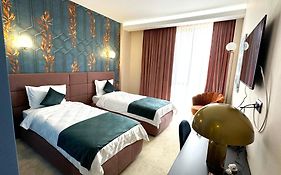 Ambar Hotel